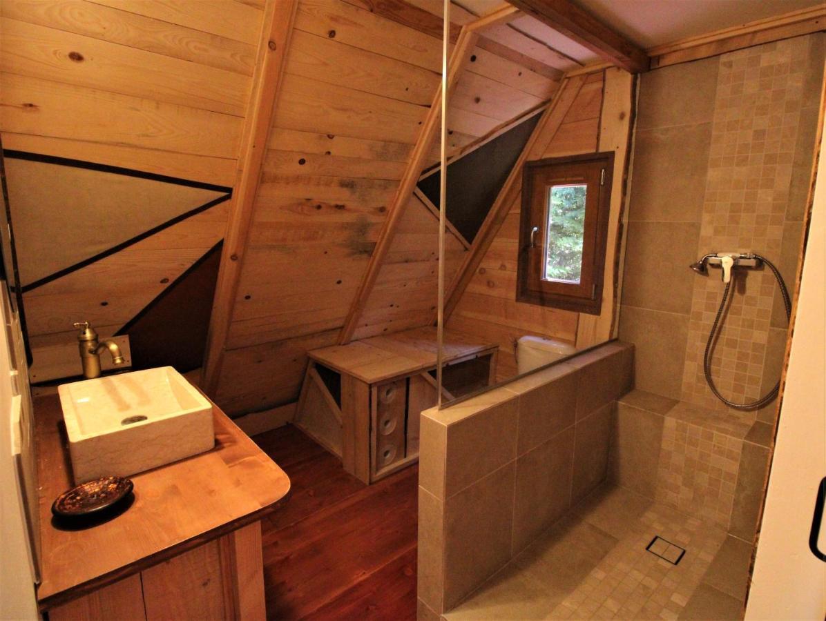 Habitat Createur - Hebergements Insolites Au Camping Municipal "Les Ecureuils" Recoubeau-Jansac Экстерьер фото