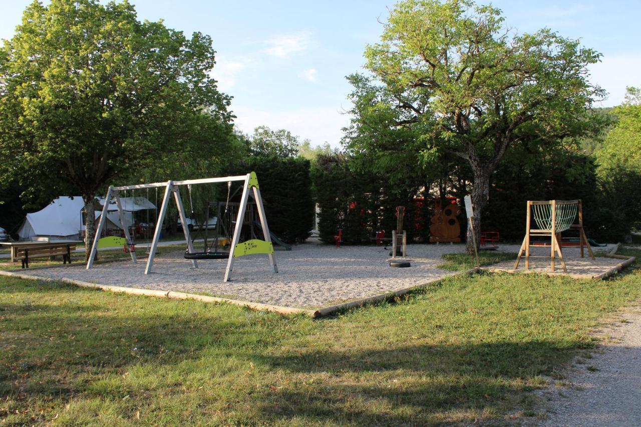 Habitat Createur - Hebergements Insolites Au Camping Municipal "Les Ecureuils" Recoubeau-Jansac Экстерьер фото