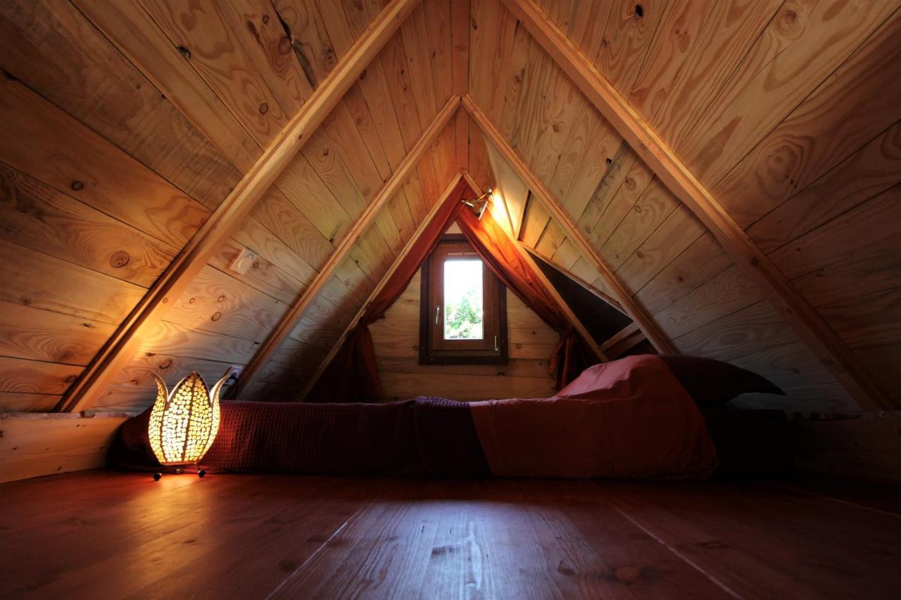 Habitat Createur - Hebergements Insolites Au Camping Municipal "Les Ecureuils" Recoubeau-Jansac Экстерьер фото