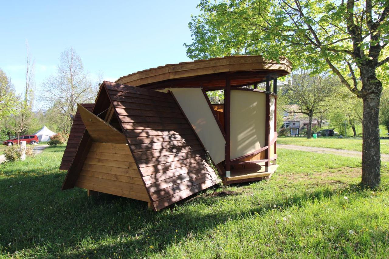 Habitat Createur - Hebergements Insolites Au Camping Municipal "Les Ecureuils" Recoubeau-Jansac Экстерьер фото