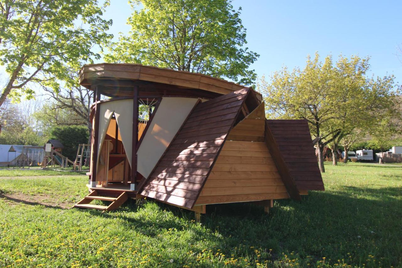 Habitat Createur - Hebergements Insolites Au Camping Municipal "Les Ecureuils" Recoubeau-Jansac Экстерьер фото