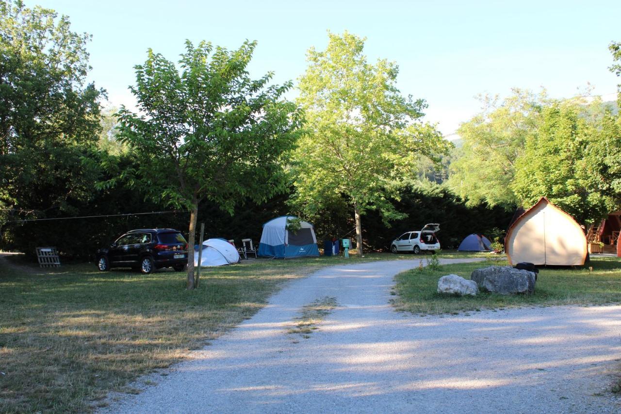 Habitat Createur - Hebergements Insolites Au Camping Municipal "Les Ecureuils" Recoubeau-Jansac Экстерьер фото